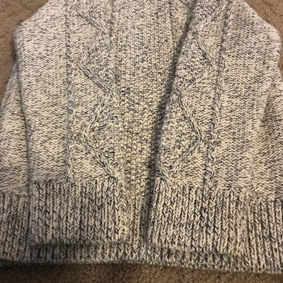 Gap sweater.Toddler boys. - Picture 4 of 5